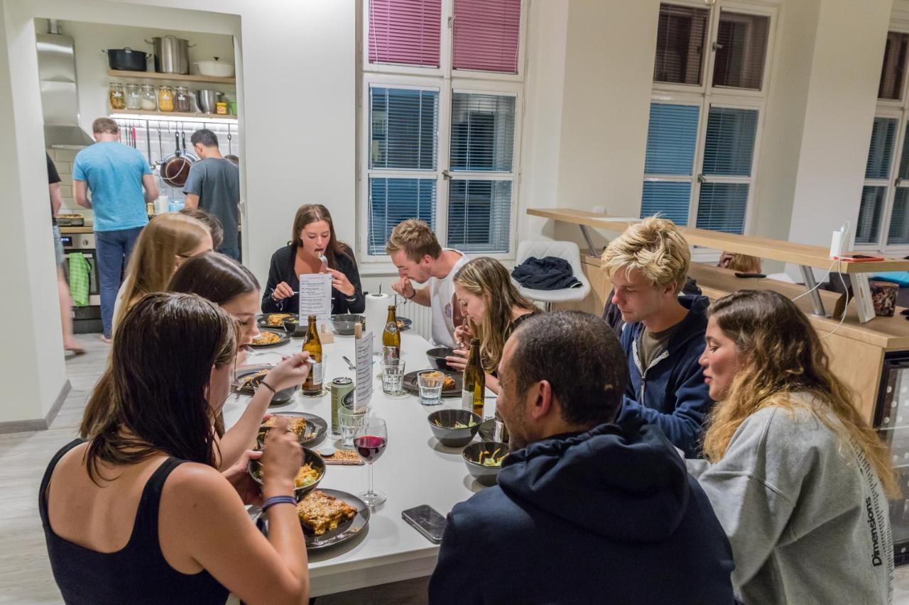The Roadhouse Prague Hostel ภายนอก รูปภาพ