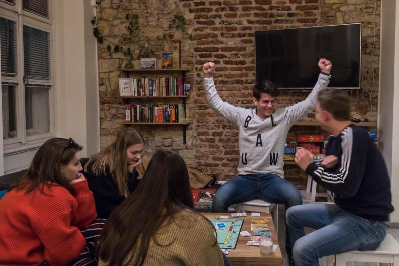 The Roadhouse Prague Hostel ภายนอก รูปภาพ