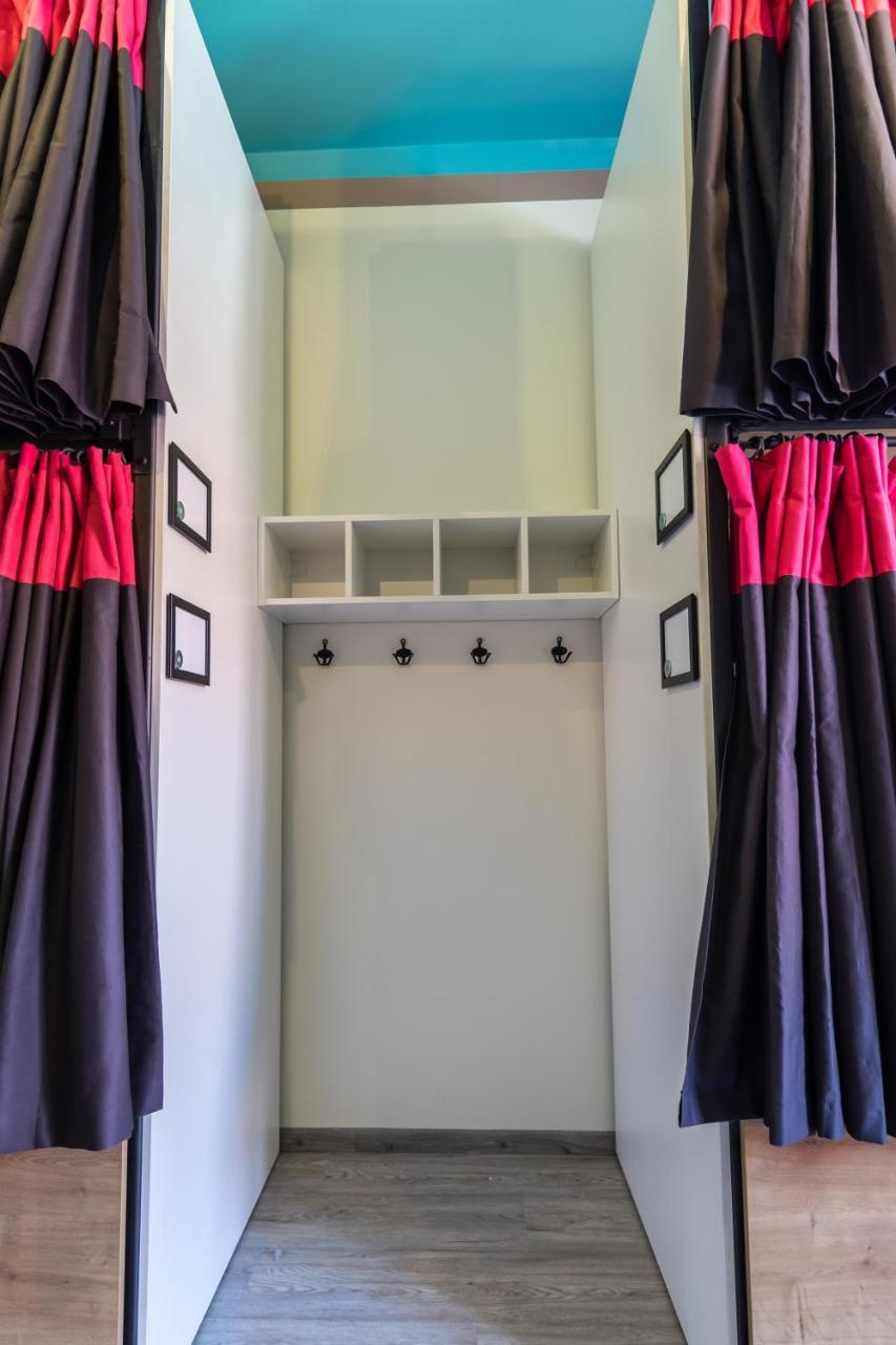 The Roadhouse Prague Hostel ภายนอก รูปภาพ