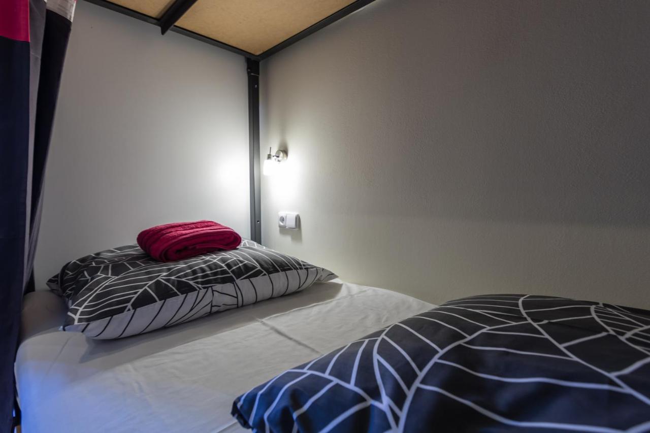 The Roadhouse Prague Hostel ภายนอก รูปภาพ