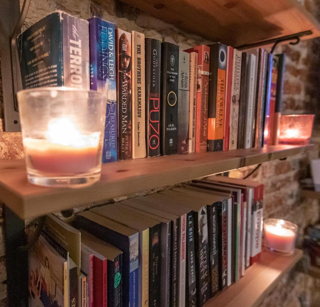 The Roadhouse Prague Hostel ภายนอก รูปภาพ