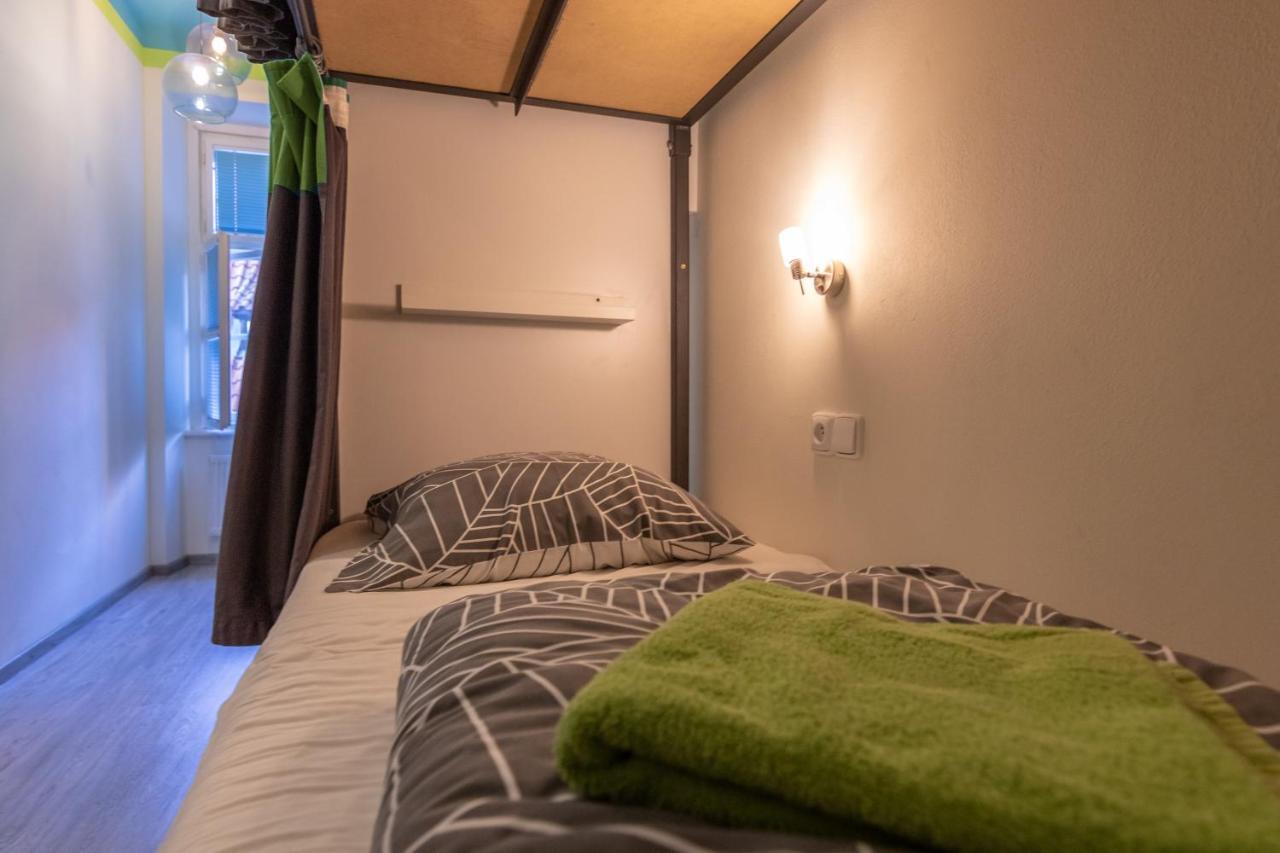 The Roadhouse Prague Hostel ภายนอก รูปภาพ
